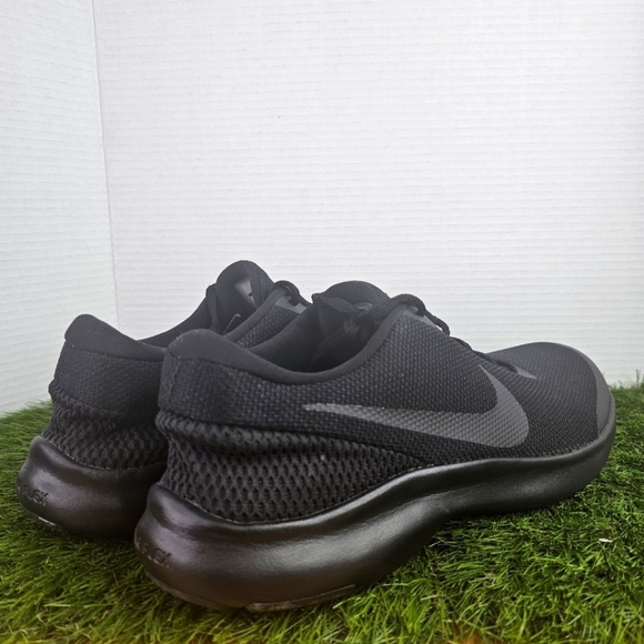 Nike Men's Revolution 7 Road Running Shoes - Picture 4 of 9